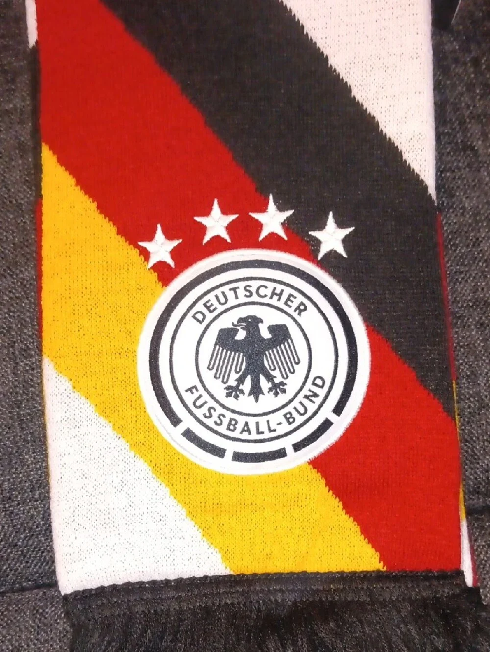 ⚽Adidas Germany 26 World Cup National Team Scarf - White, Black, Red, Yellow